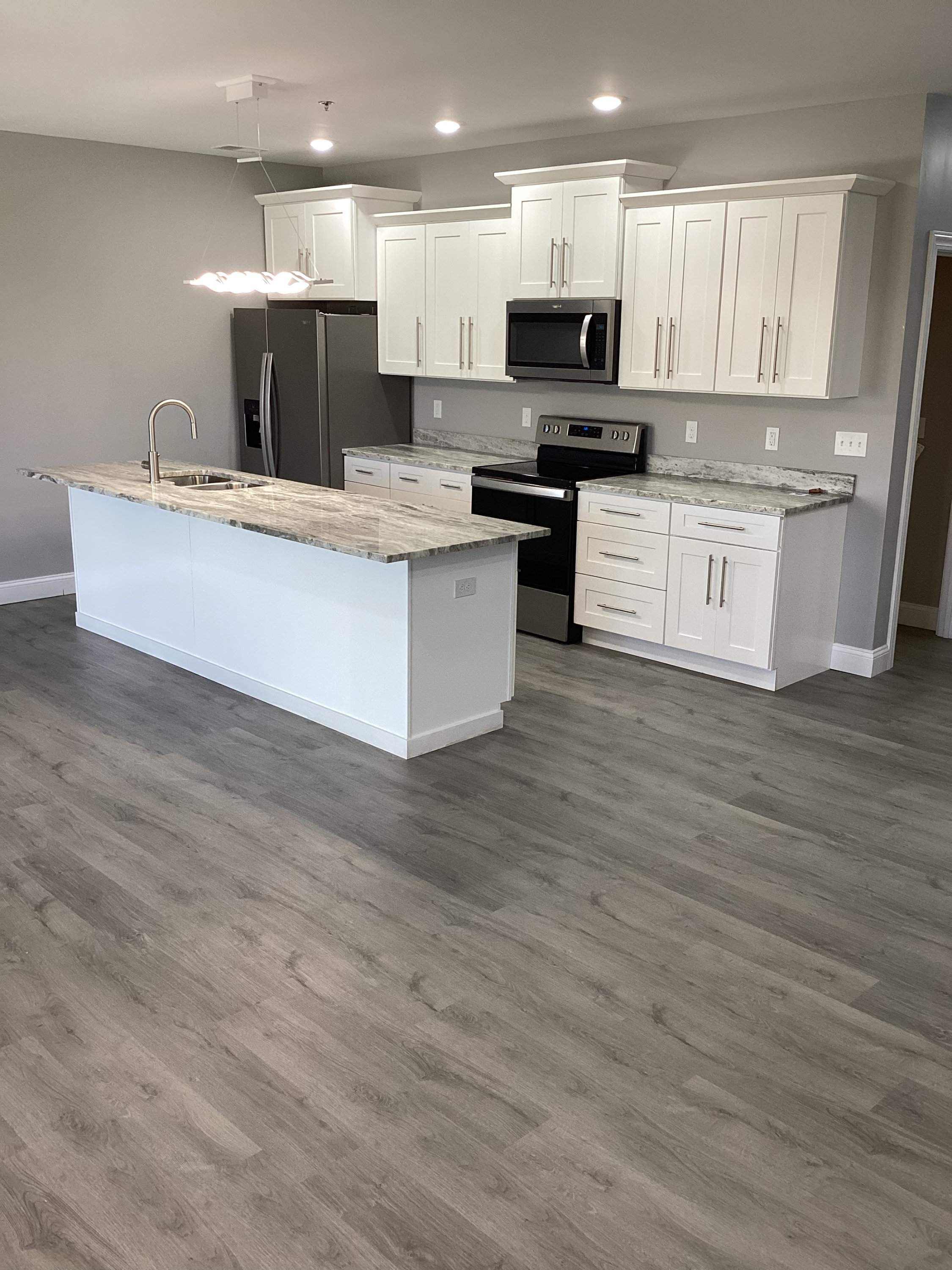 318 Grand River Avenue - 310