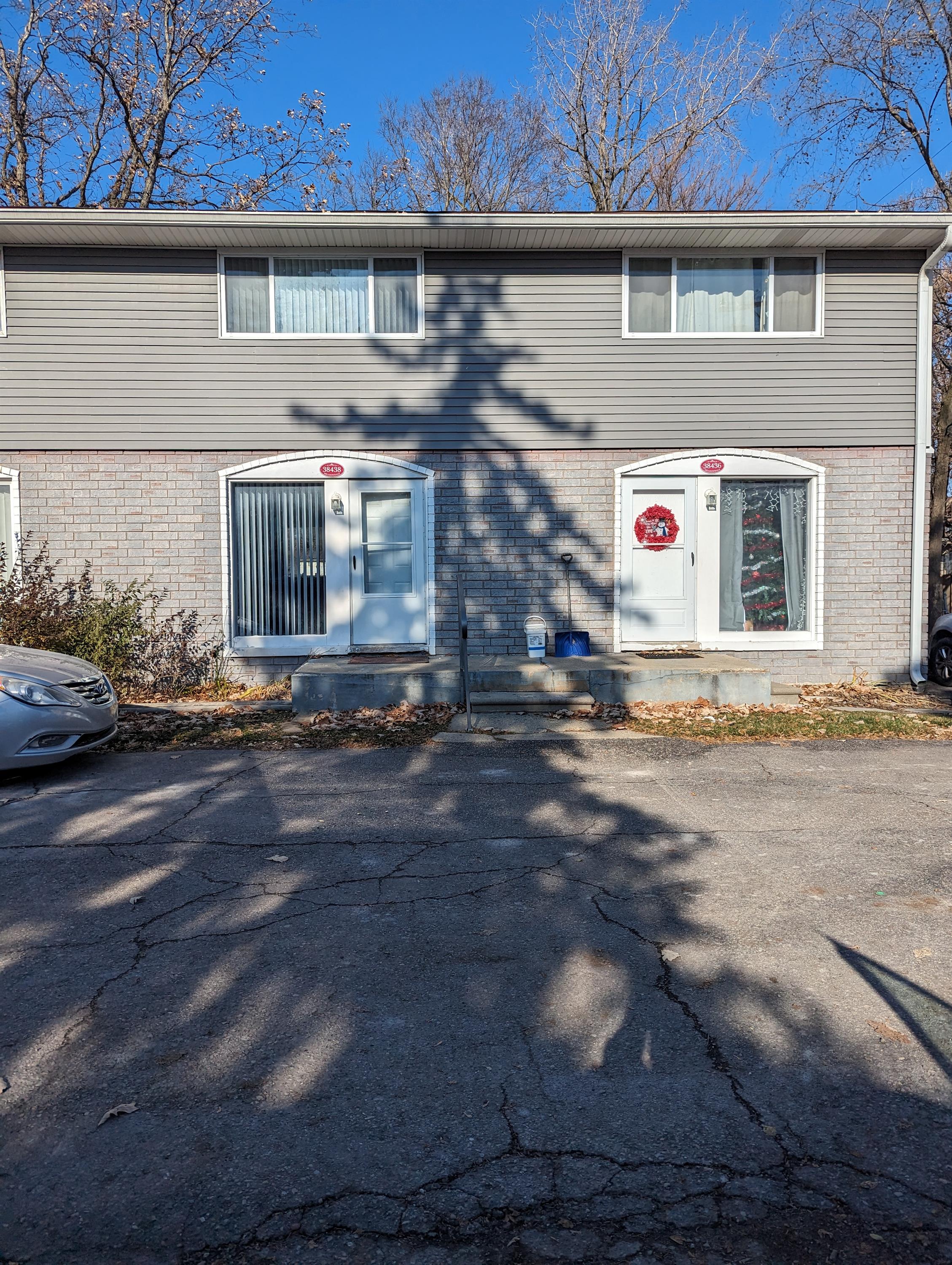 38450 Meadowdale St.
