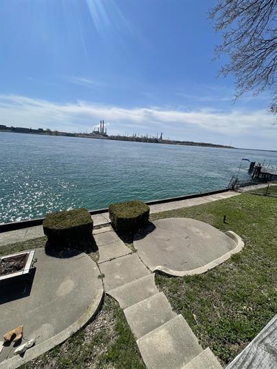 3384 Military Street - 2